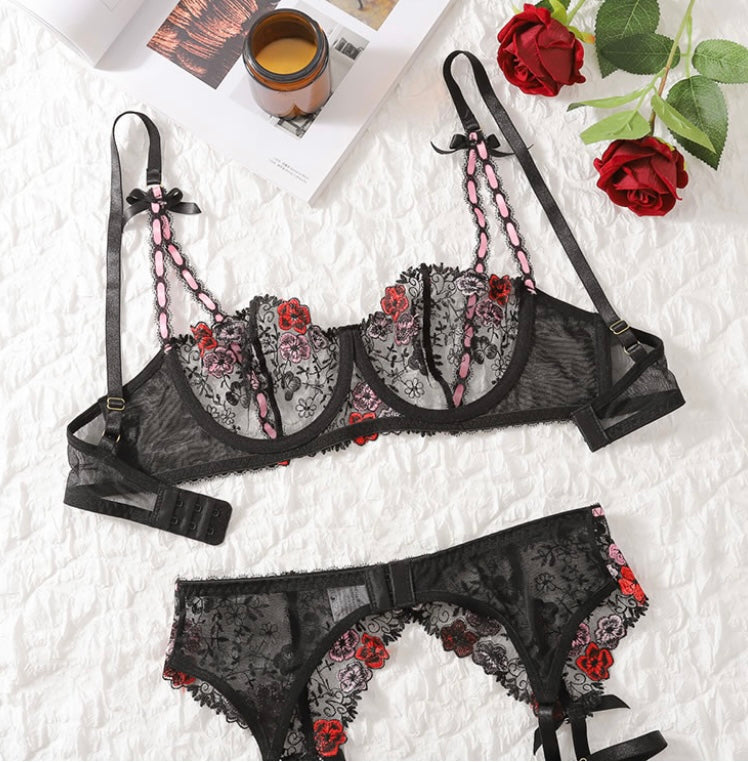 Dark Bloom Garter Set