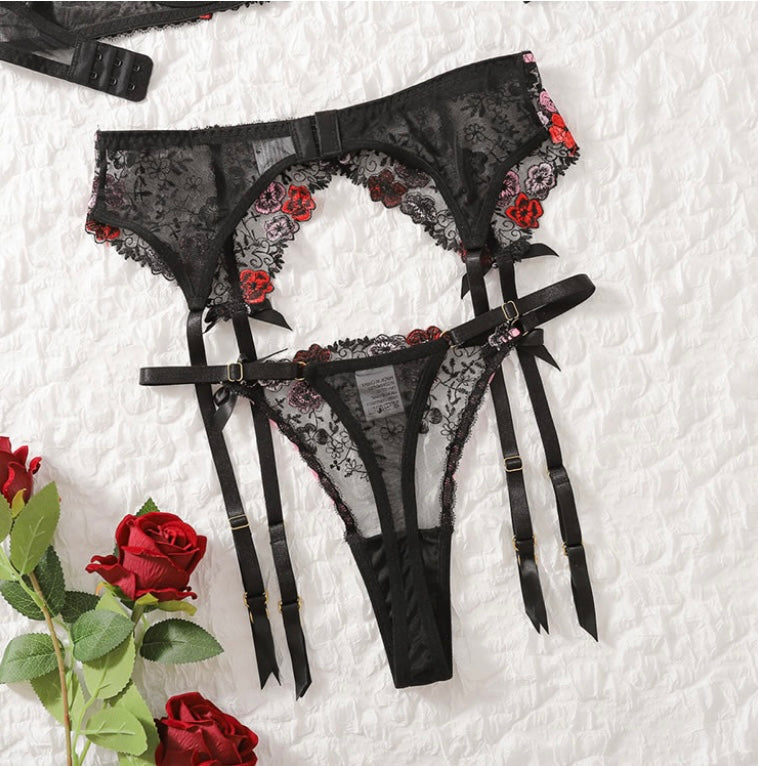 Dark Bloom Garter Set