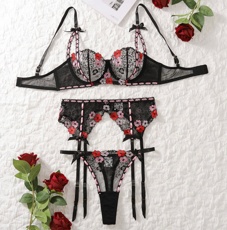 Dark Bloom Garter Set