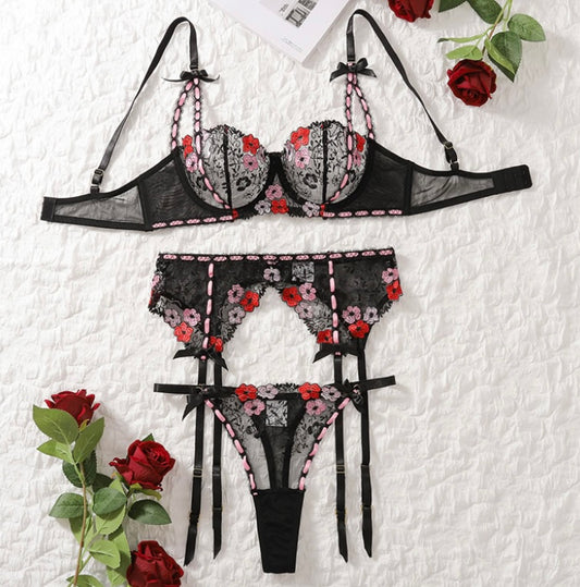 Dark Bloom Garter Set