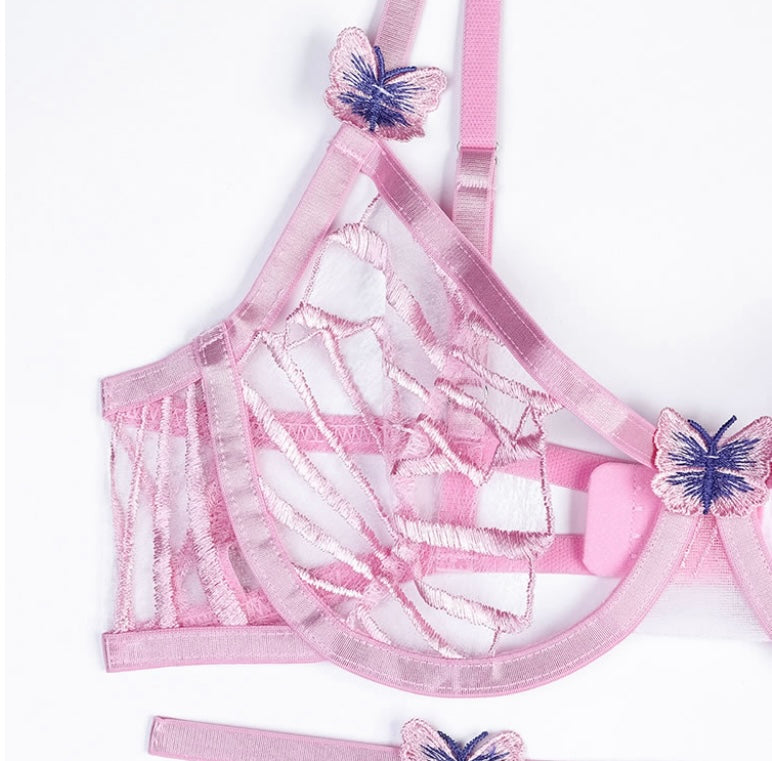 Come & Play Lingerie Set